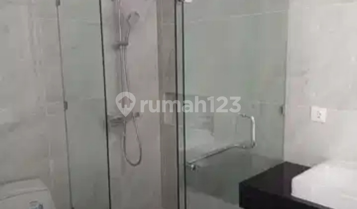 For Sale New House Freshly Handed Over Unit in District 9 Citraland West Surabaya 2