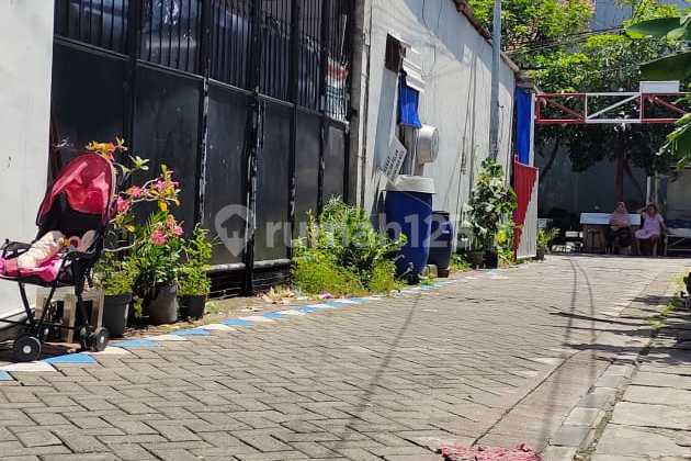 8-Door Boarding House Ready for Profit 2