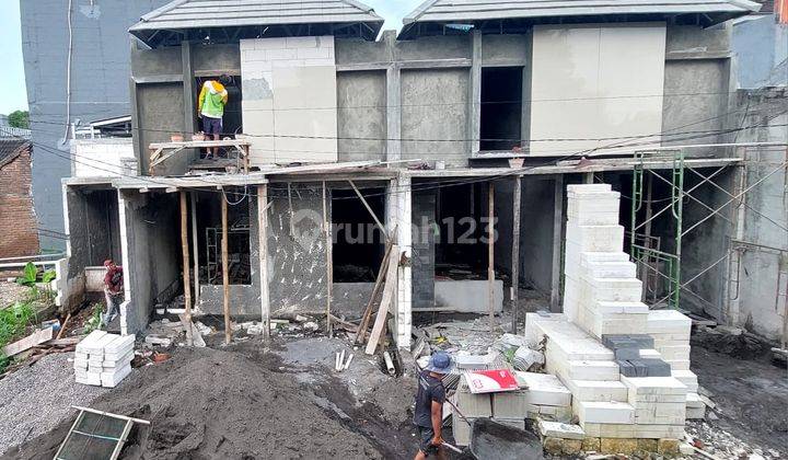 Jual Rumah Baru Shm - Sertifikat Hak Milik Di Medokan Ayu Rungkut 1