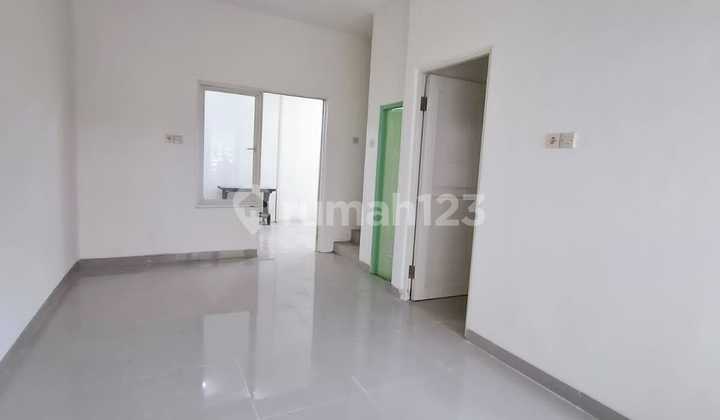 For Sale: Ready-to-Occupy House in Grand Mansion Regency Lontar, Sambikerep, West Surabaya 2