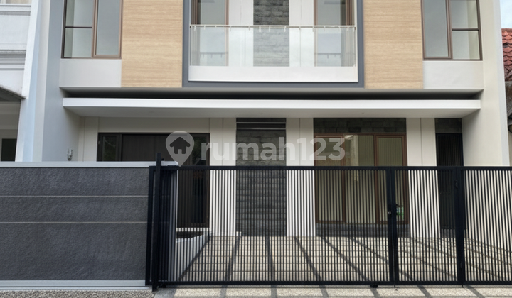 For Sale. New and Luxurious House in Citraland International Village For Sale. New and Luxurious House in Citraland International Village