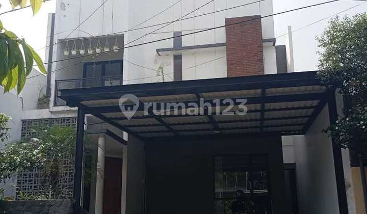 Langsung Dibeli Yuk Rumah Cantik Siap Huni Ketintang Jambangan