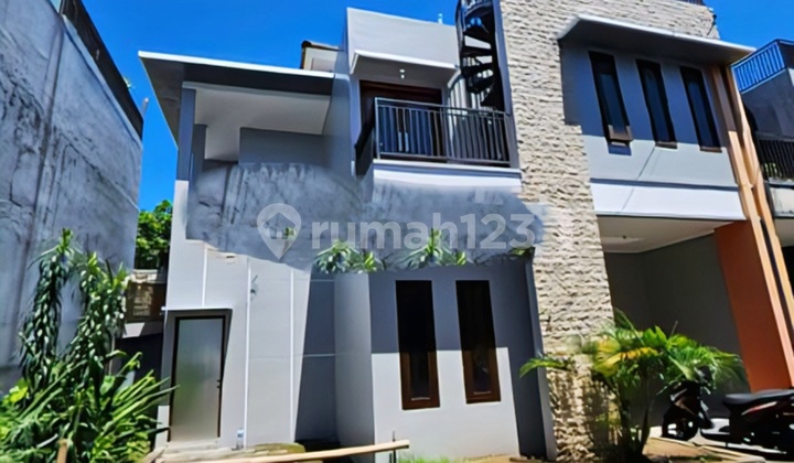 Good Two-Story Rental House in Jimbaran Good Two-Story Rental House in Jimbaran