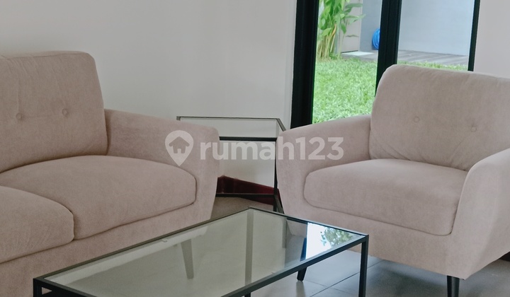 Rumah Sewa Dua Lantai Bagus Tenang Di Puri Gading Jimbaran 1