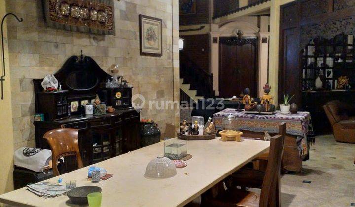 Mewah Kolam Renang Full Furnish  Cepat Cipayung Jakarta Timur