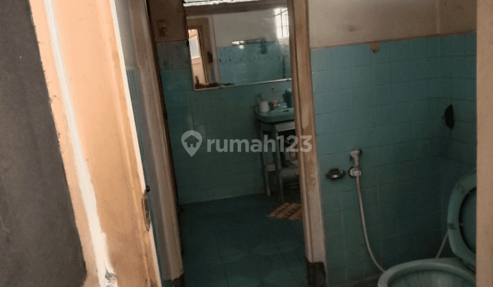 Rumah siap huni cocok untuk usaha  10,5 M nego Jakarta timur  11