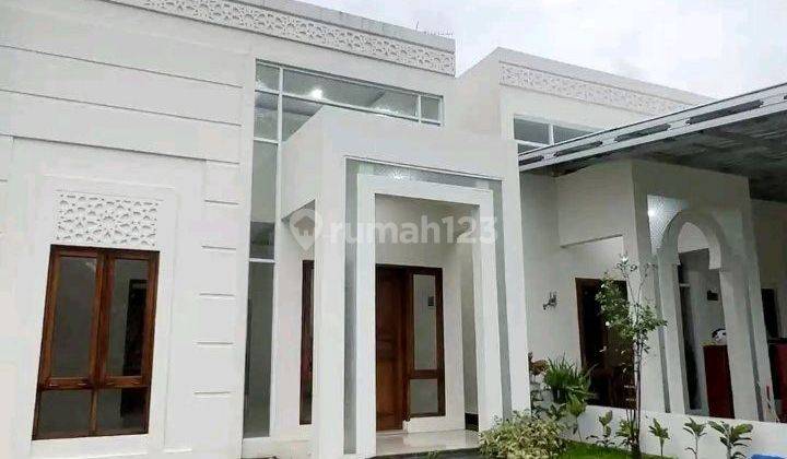 tampak depan dumah dekat kedokteran unsoed sapphire