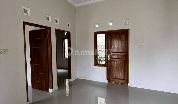 Rumah Dekat Stasiun Sapphire Madani Unwikj 2