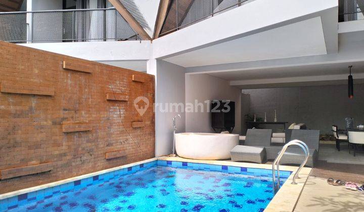 Nicely Furnished 2 Storey House on Jalan Desa Sawangan, Badung 2