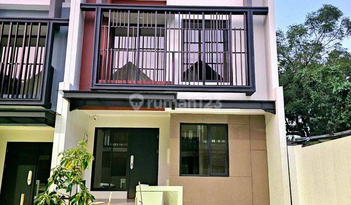 Termurah Rumah Premium Attic Cluster Leonora Gading Serpong 1