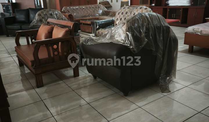 Ruang Usaha Luas Tanah 600m Cocok Untuk Kantor Atau Cafe 2