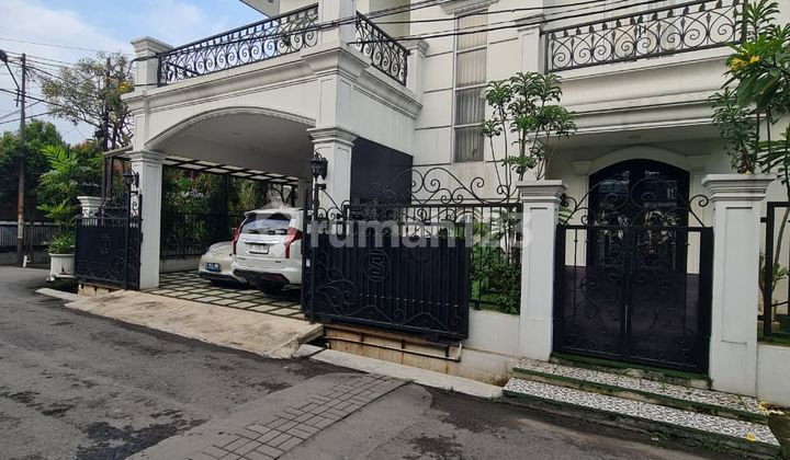 Elegant Classic Sultan House in Margacinta 2