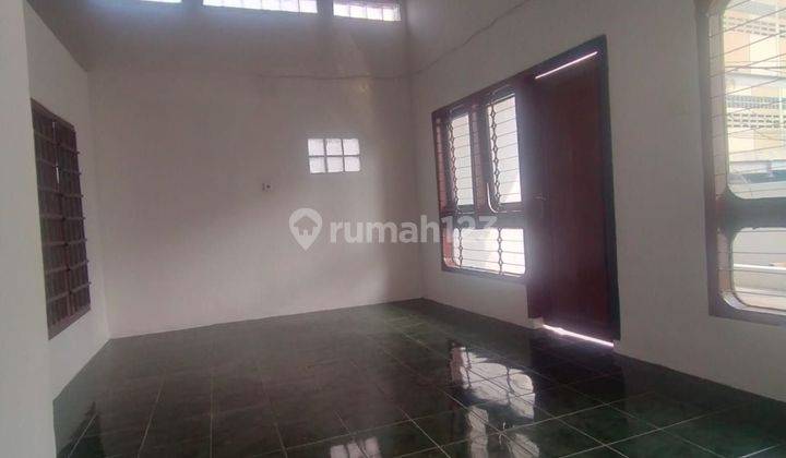 Rumah murah  2 lantai di tengah kota Bandung dekat ke pusat bisnis  dan fasilitas umum  2