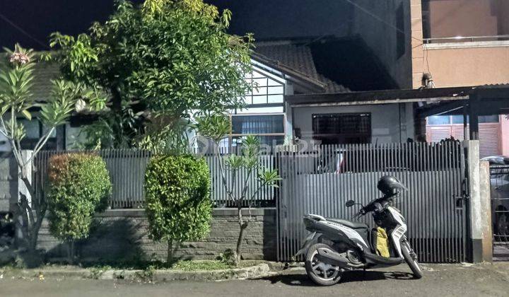 Rumah di sayap jl Margacinta luas 128 m bangunan 1½ lantai  1