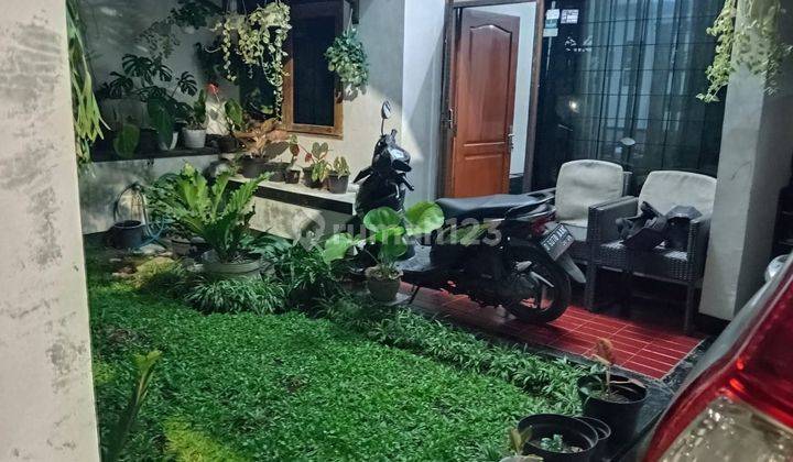 Rumah di sayap jl Margacinta luas 128 m bangunan 1½ lantai  2