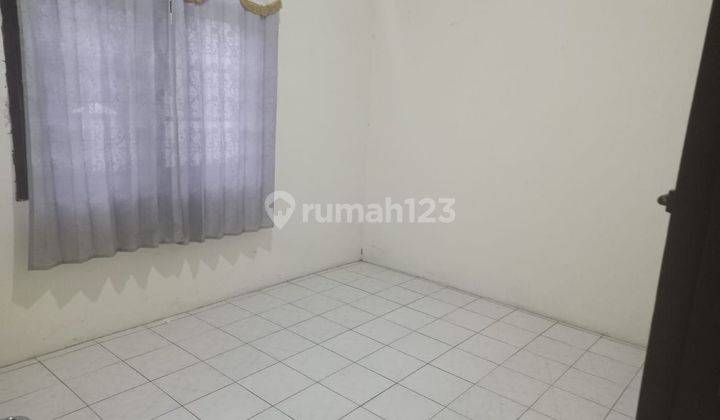 Rumah 1 lantai hadap Timur kamar tidur 4 luas tanah  150 m 2