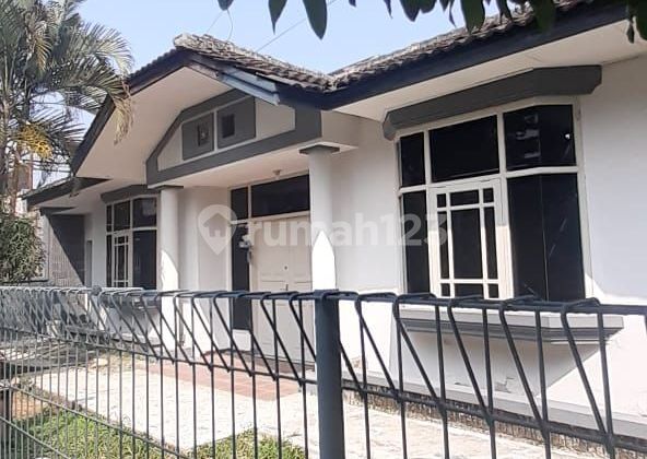 Rumah Siap Huni Cocok Dan Nyaman Untuk Rumah Dan Kantor Di Komplek Margawangi