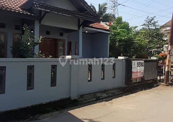 Rumah hook satu lantai di Taman Margawangi  1