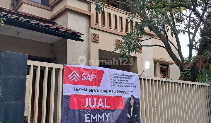 Rumahi Megah Asri 2 Lantai Dengan 4 Kamar Tidur Dengan Lebar Jalan 3 Mobil 1