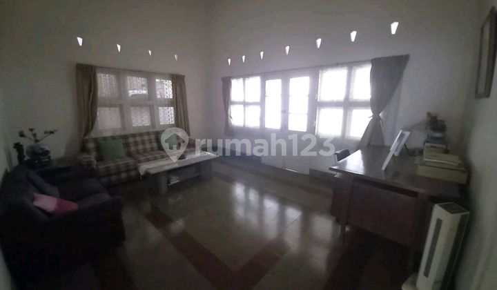 Rumah Antik Homy Terawat Di Sayap Jl Pajajaran 2