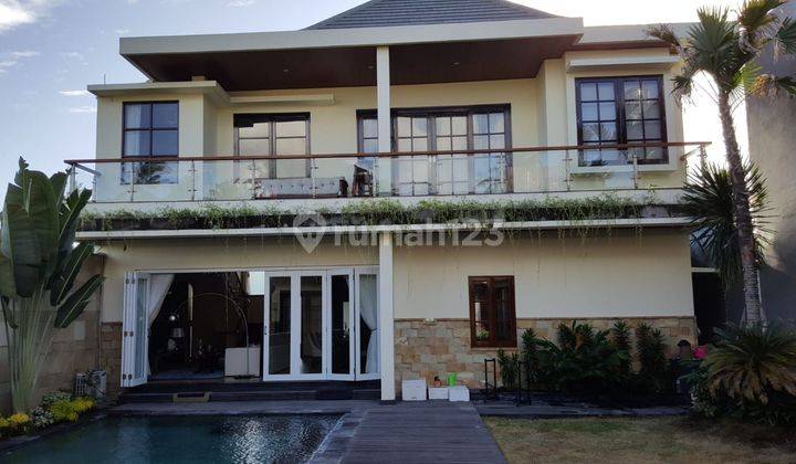 Vila Cakep Full Furniture Di Ketewel Bali  2