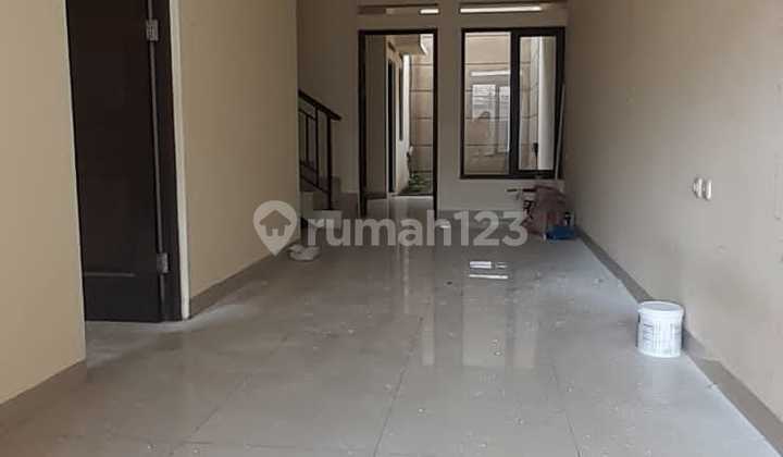 Rumah Baru Kamar Tidur 4 Sayap Jl Soekarno Hatta