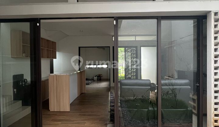 Rumah Flora Cantik Semi Furnished Harga Menarik Di Summarecon Bandung