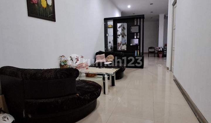Rumah Luas 2 Lantai Luas Bisa Untuk Kantor Dan Hunian Di Batununggal
