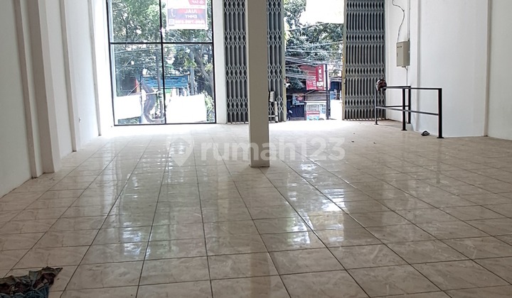 4-Story Shophouse Suitable for Office, Bank, Business Premises on Main Road Jl. Ph Mustofa 4-Story Shophouse Suitable for Office, Bank, Business Premises on Main Road Jl. Ph Mustofa