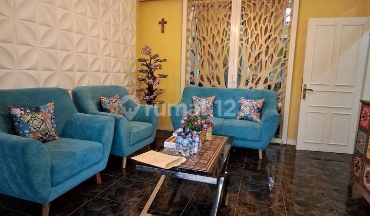 Rumah.2.lantai Hommy.banget Di Area Sayap Jl Kopo 2