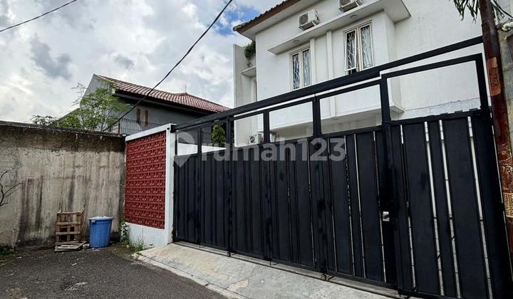 Rumah Elegan & Modern Di Bandung Timur 2