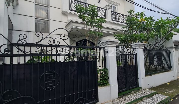 Elegant Classic Sultan House in Margacinta 1