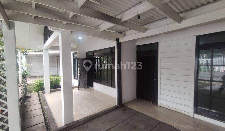 Rumah Kamar Tidur 5 Lokasi Strategis Di Turangga Carport 2  1