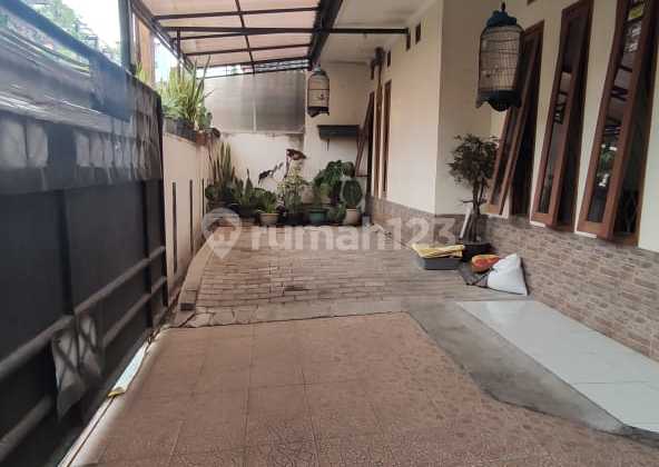 Rumah 1 Lantai Dengan Luas 200m Kamar Tidur 3 Dan Carport 2 2