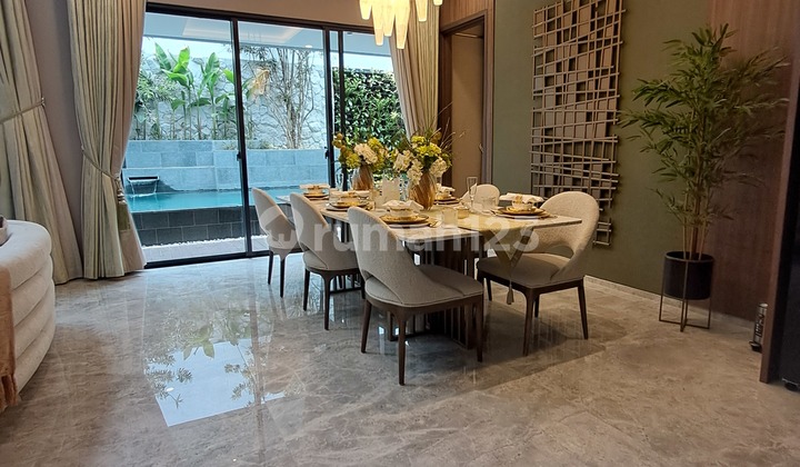 Rumah Lux Elegan Lebar 12m Dengan Kamar Tidur 5+1 Di Bandung Timur