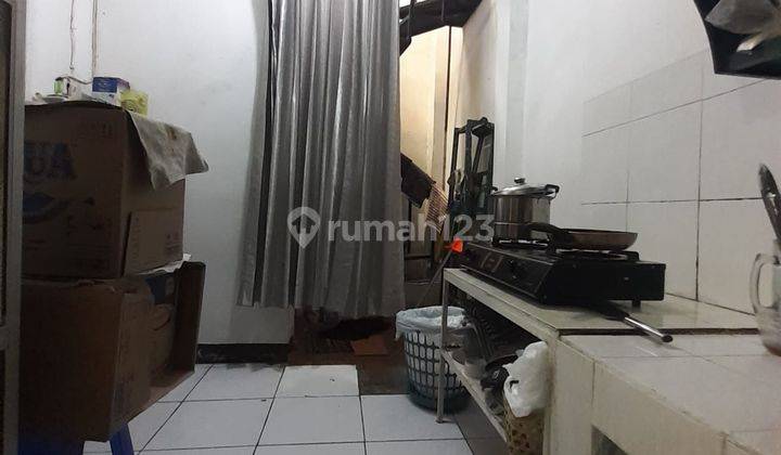 Rumah Minimalis Klasik 2 Lantai Dengan 4 Kamar Tidur 2