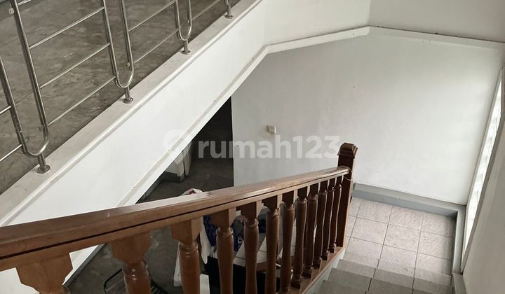 Rumah Klasik Luas Besar Di Cipaganti  2