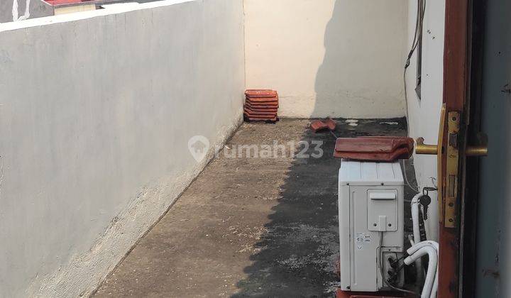 Dijual rumah Deket pasar Ganefo Cengkareng  1