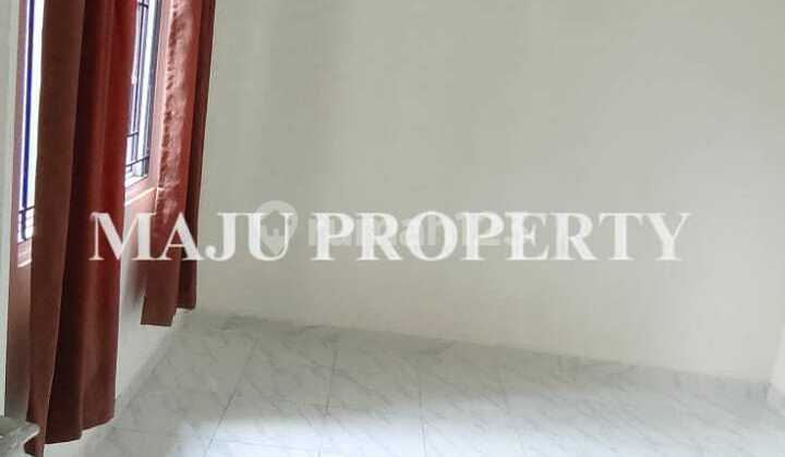 Rumah Sewa Di Kota Wisata, Semi Furnished 2