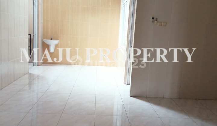 Nice House Ready to Live In Citragran 2