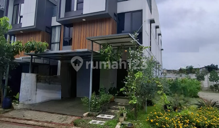 Nice 2-Story House in Kota Wisata, Ready to Occupy 1