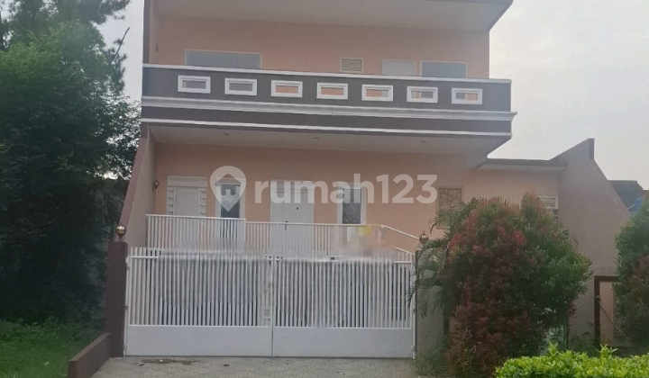 Rumah Bagus Full Furnished di Kota Wisata 1