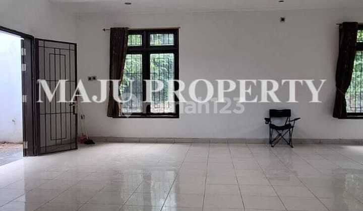 Nice 2-Story House in Legenda Wisata 2