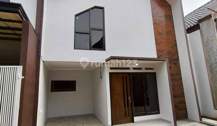 Rumah Dijual Model Mezzanine di Mampang Depok 1