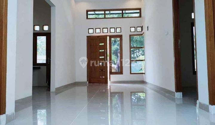 Rumah Dijual Pinggir Jalan Nyaman Dan Strategis 2