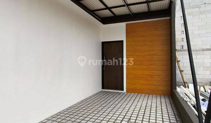 Rumah Modern Pinggir Jalan Utama Hot Promo 2