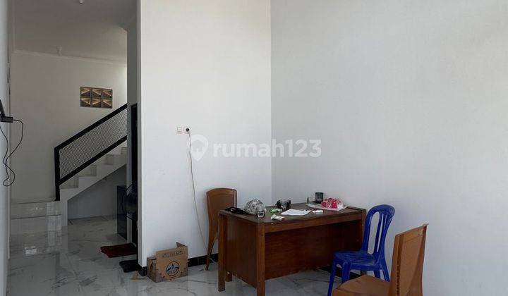 Rumah Mewah Dijual Cepat Lokasi Strategis 2