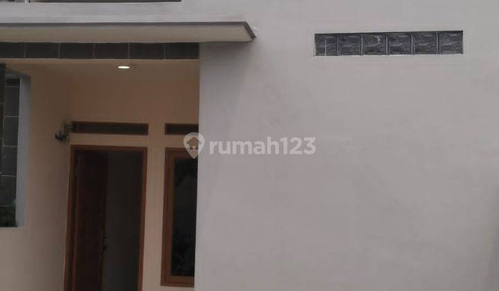 Rumah Ready Stock Tinggal Bawa Koper 1km Kestasiun 1