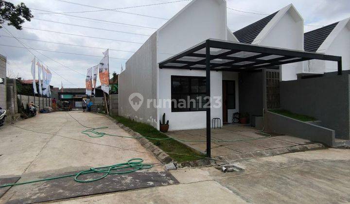 Dijual Rumah Modern Row Jalan Cluster 6 Meter One Gate 1