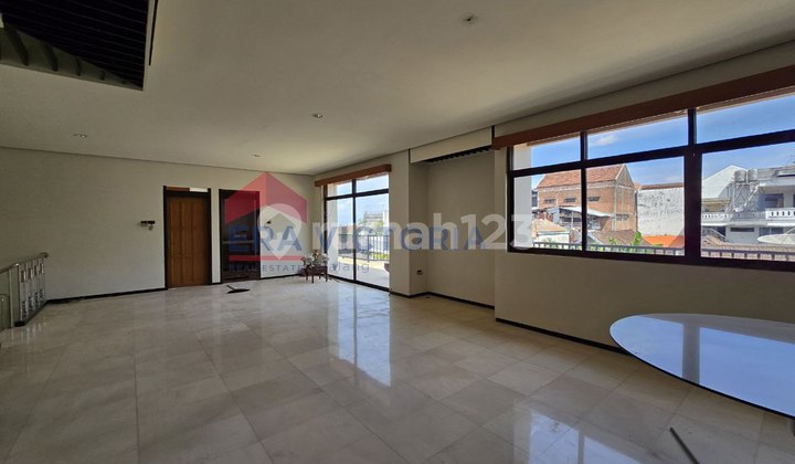 Ready-to-Use Warehouse